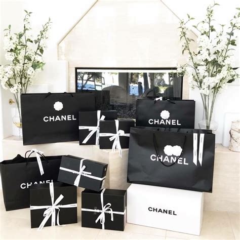 chanel valentines gift|chanel gift shop online.